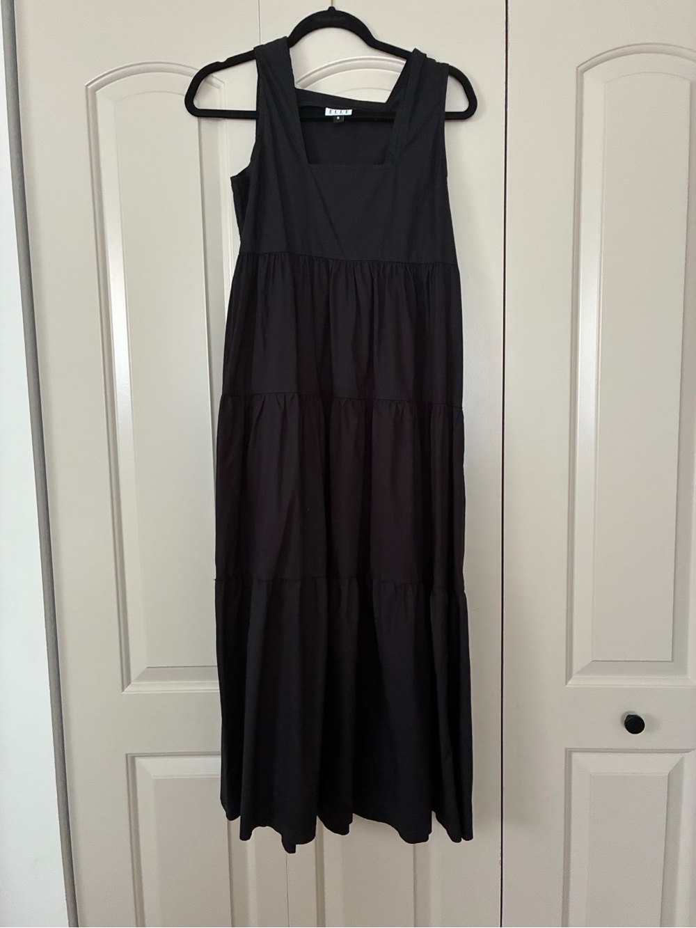 Elle Black Sleeveless Tiered Maxi Dress